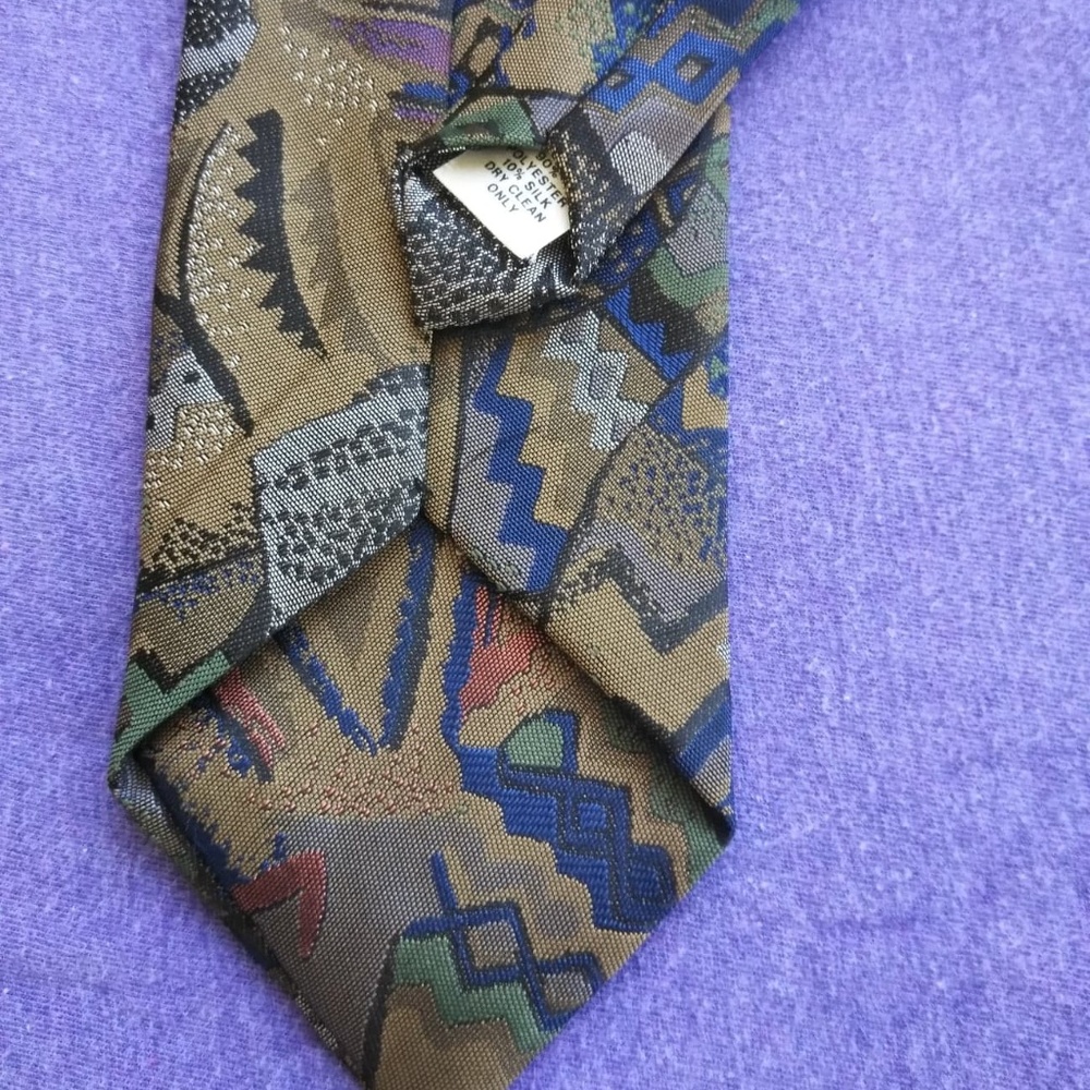 Multi-Color Abstract Print Design Necktie - Picture 5 of 5